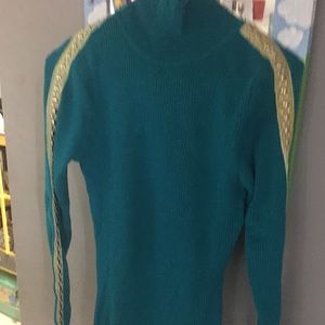 Cache M torquoise turtleneck